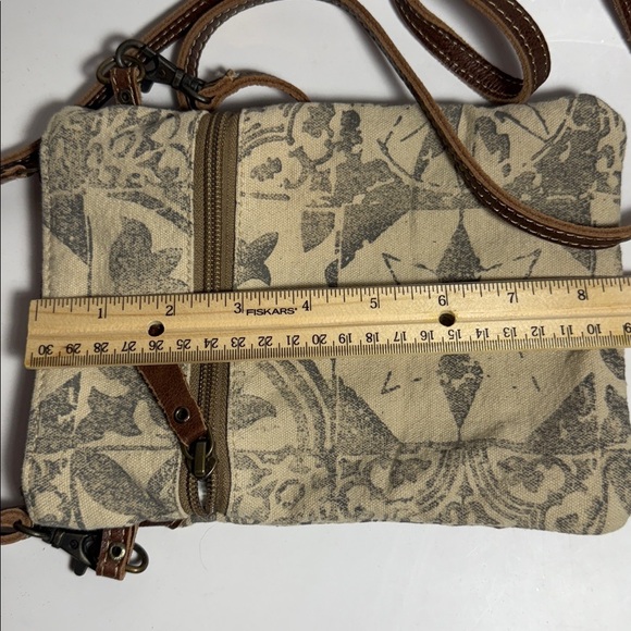 Myra Bag Crossbody Purse – Neutral Floral Print with Leather Trim - Picture 4 of 7